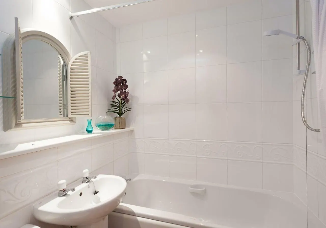 The Botanist Apartment Edinburgh Old Town 2 Bedroom Lift Parking